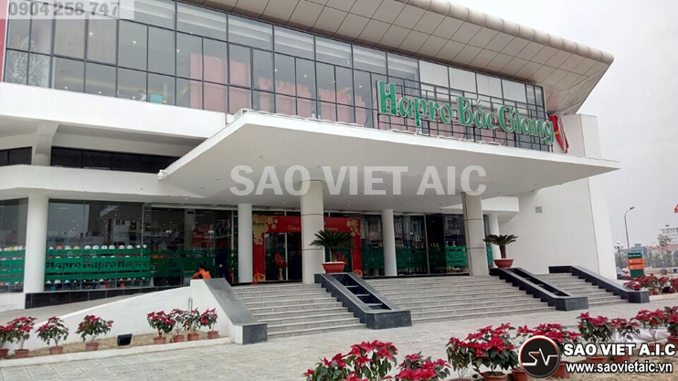 thi-c&ocirc;ng-nh&agrave;-h&agrave;ng-tiệc-cưới